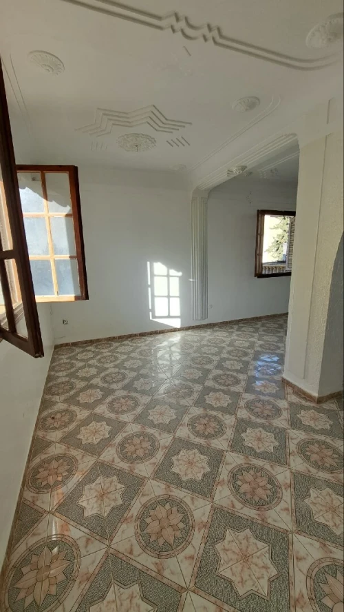 Location Appartement Niveau de villa F5 Alger Baba hassen