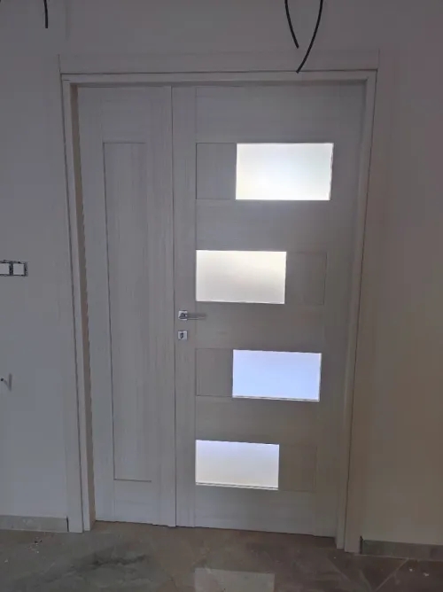 Montage Porte Intérieur Modern PVC Bois et mdf