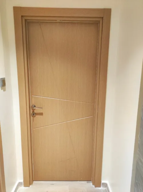 Montage Porte Intérieur Modern PVC Bois et mdf