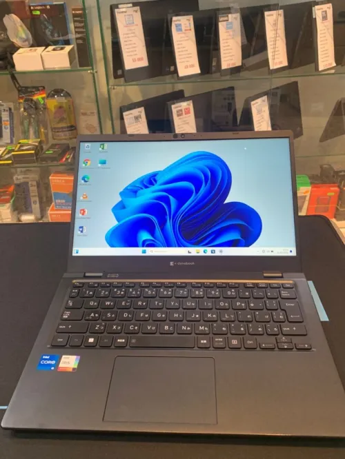 dynabook i5 1240p