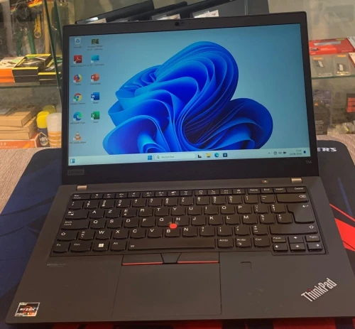 THINKPAD T14 Ryzen 5 PRO 5650URam 16 ddr4 SSD 256 NVME