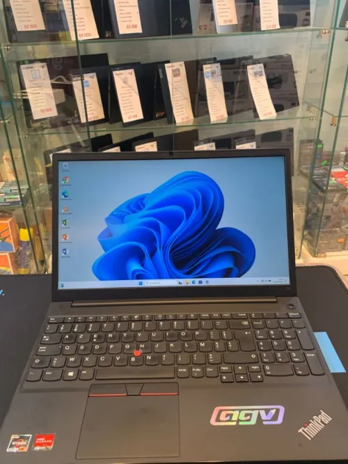 E15 THINKPAD RAYZEN 5 4500U RAM 8/256 SSD