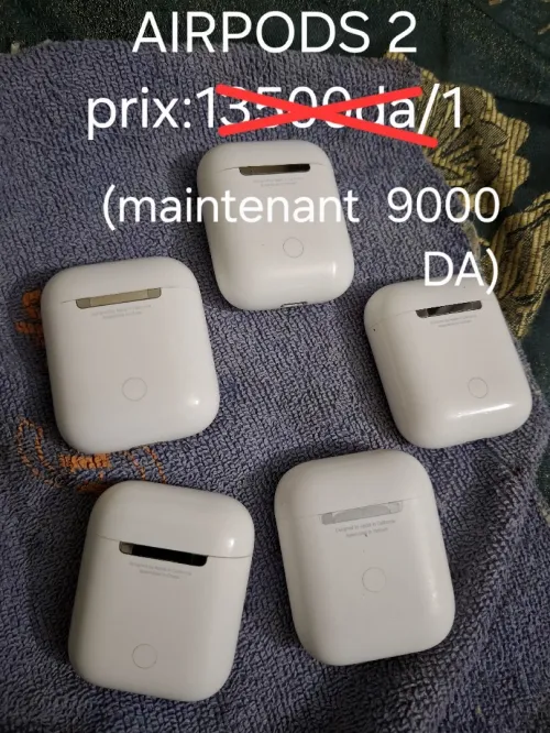 Oreillettes Airpods et plusieurs types de marques cabats (européen)....