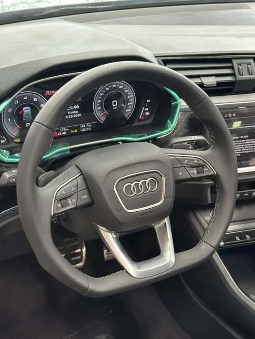 Audi Q3 2026 S-LINE