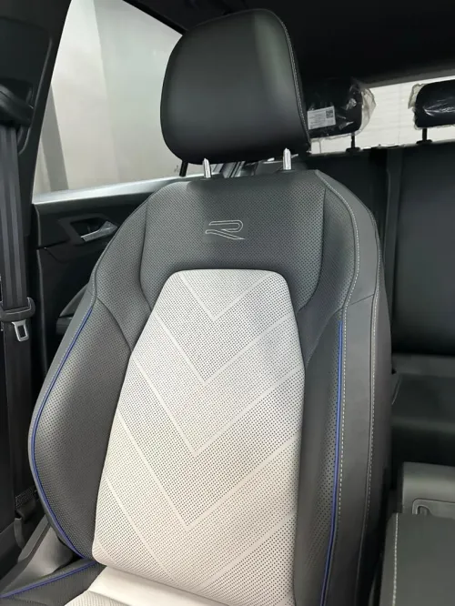 Volkswagen Golf 8 2025 R-LINE BLACK EDITION