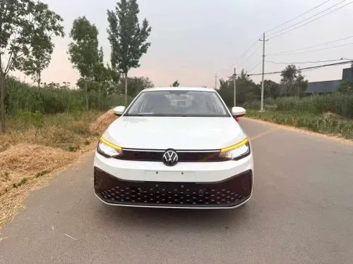 Lavida XR  سيارة a vendre