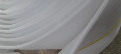عازل حراري  للحضائر  و لبيوت تربية الدواجن و مستودعات المصانع 