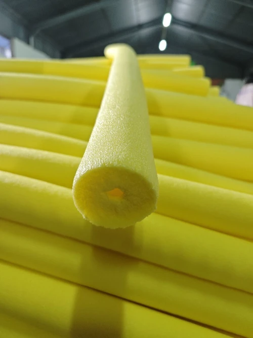Bâton flottant /Frite en mousse polyéthylène: Plaisir aquatique, sécurité assurée !
