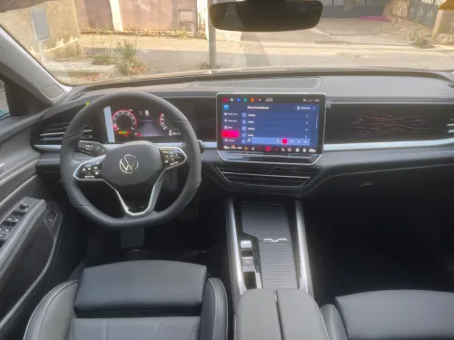 Volkswagen Passat 2025 Passet PRO