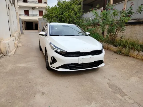 Kia Kia k3 2025 Toute options