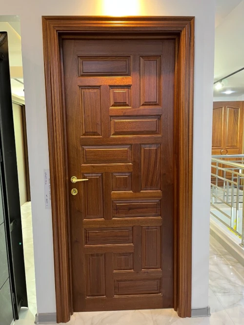 Des portes intérieur et extérieur bois (rouge ,Sapelli ,chêne)