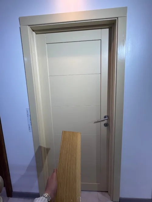 Des portes intérieur et extérieur bois (rouge ,Sapelli ,chêne)