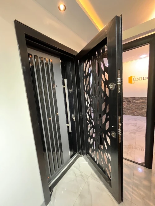 Des portes extérieur 