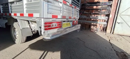 Parchoc arrière métallique chery dfsk dfm Toyota