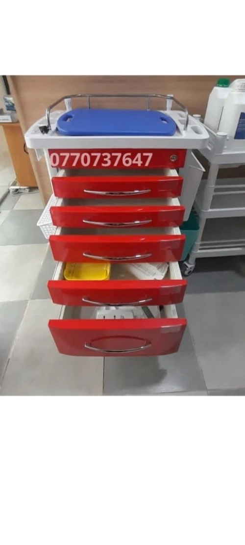 Chariot d'urgence avec 6 tiroirs 