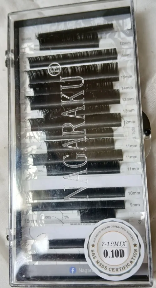 Kit des extensions de cils