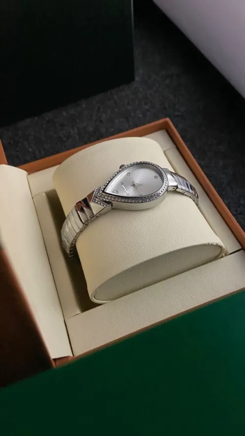 Montre femme luxe ساعة يد نسائية 