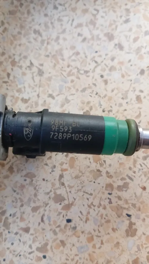 RAMPE D'INJECTEUR POUR FORD FOCUS ESSENCE 2.6