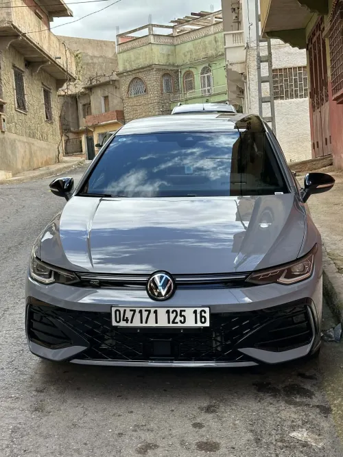 Volkswagen Golf 8 2025 R-Line