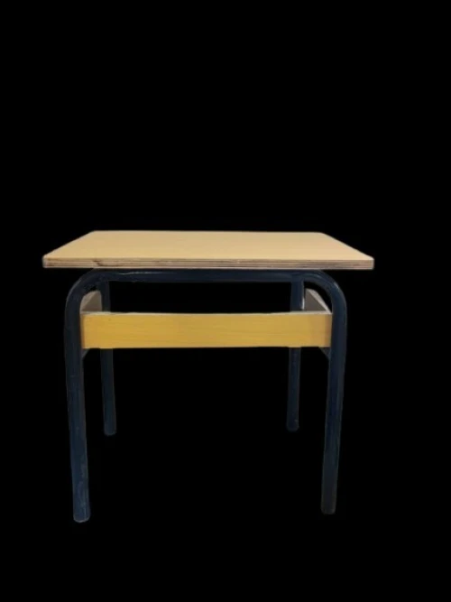 Fabrication Tables monoplaces