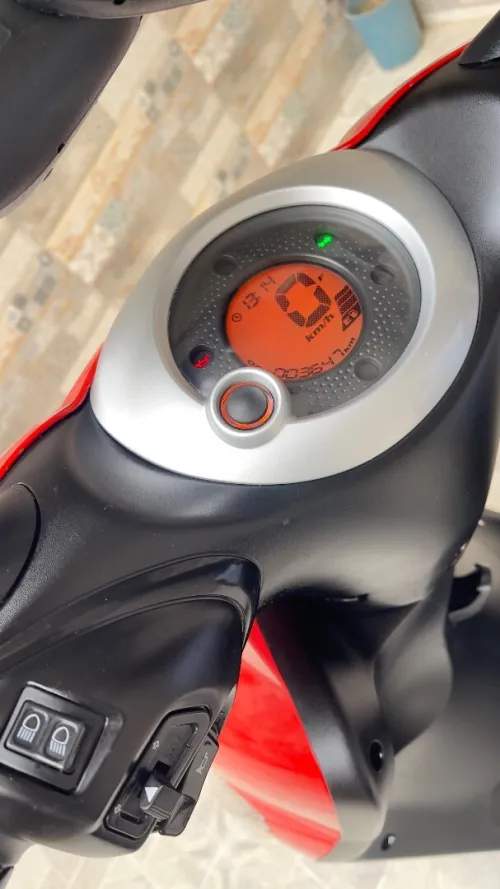 Yamaha Neos 2012
