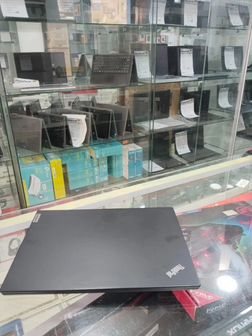 Lenovo Thinkpad L14 i5 11eme génération ram 8Go SSD 256Go État 10/10