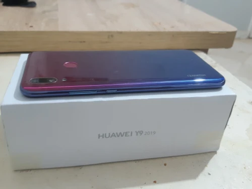 Hauwei Y9 2019