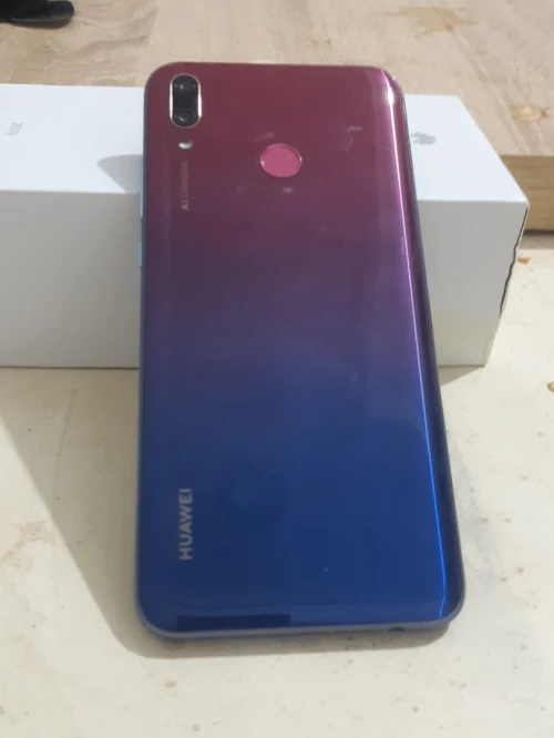 Hauwei Y9 2019