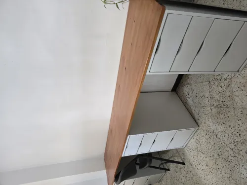 Bureau avec caissons