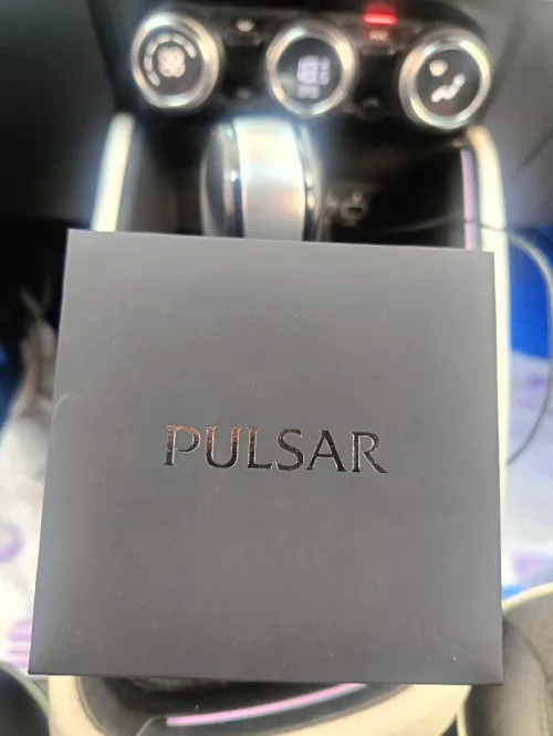 Montre marque PULSAR