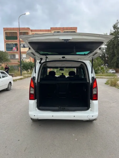 Peugeot Nv 2012 الجديدة