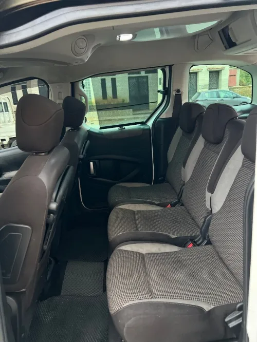 Peugeot Nv 2012 الجديدة