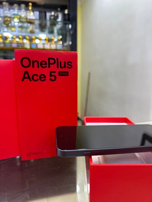 One plus Ace 5 ultra