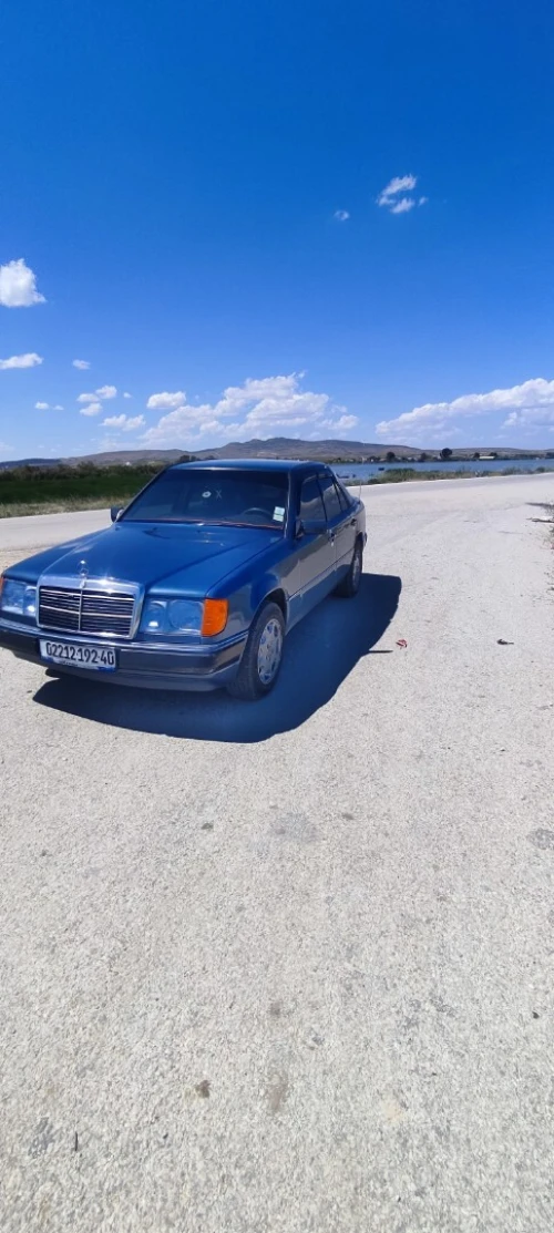 Mercedes Classe E 1992 D300