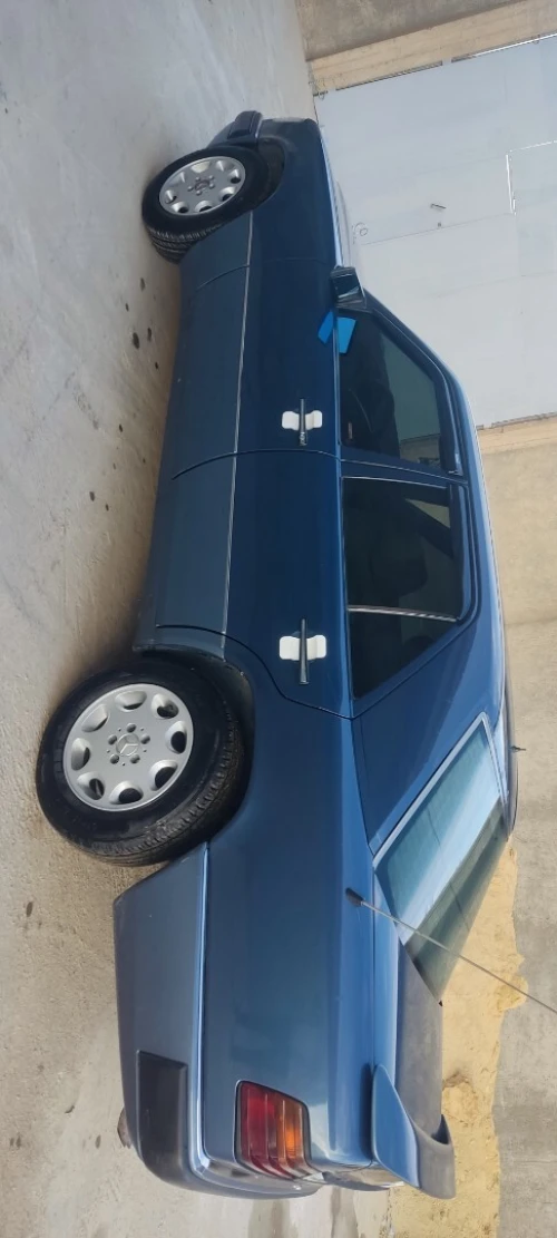 Mercedes Classe E 1992 D300
