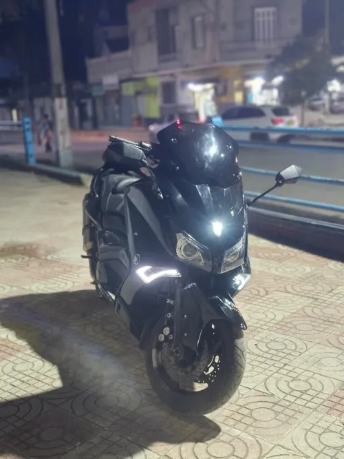 Yamaha Tmax 2015