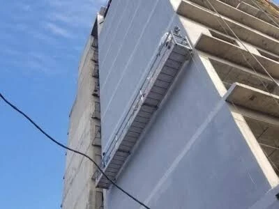 Location plateforme nacelle panneau suspendu 