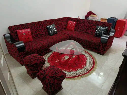 SALON L