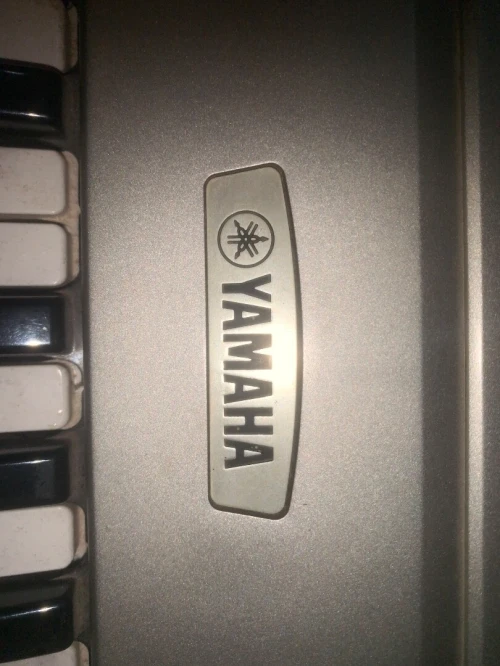 Synthétiseur Yamaha A300 Psr