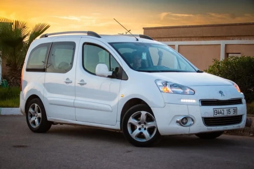 Peugeot Partner 2015 Tepee Allure 