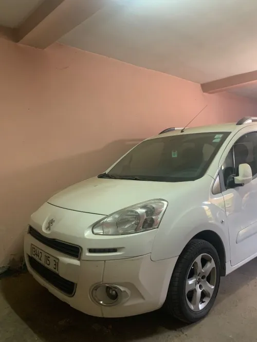 Peugeot Partner 2015 Tepee Allure 
