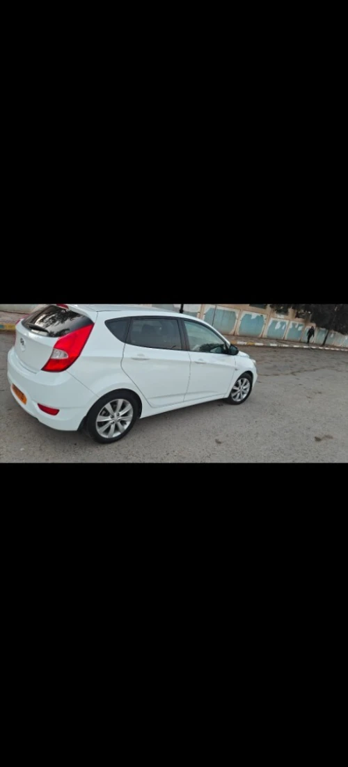 Hyundai Accent RB  5 portes 2017 Préstige