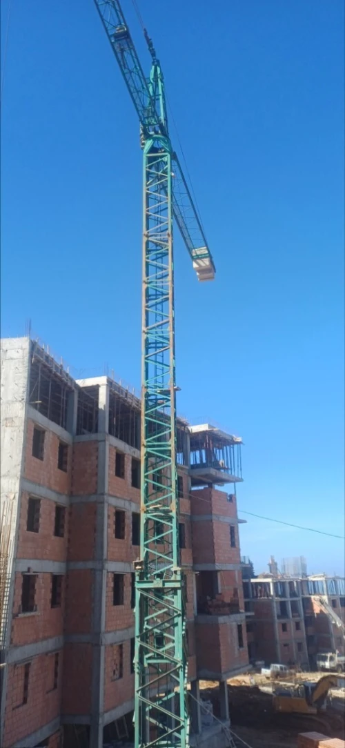 Grue a tour