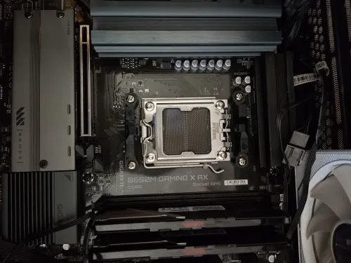 COMBO AMD (CPU + MOTHERBOARD + CARTE GRAPHIC)