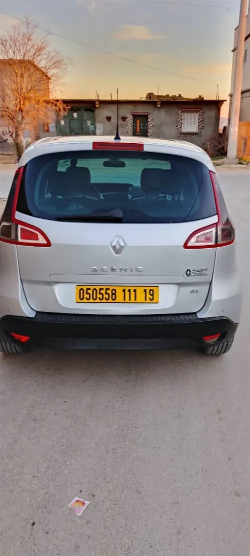 Renault Scenic Court 2011 Privilège 