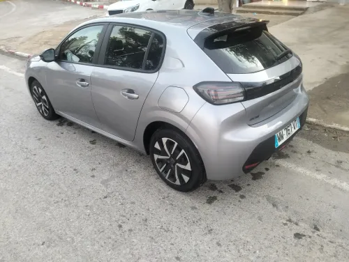 Peugeot 208 2024 Active Pack