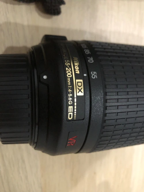 Objectif Nikon 55/200