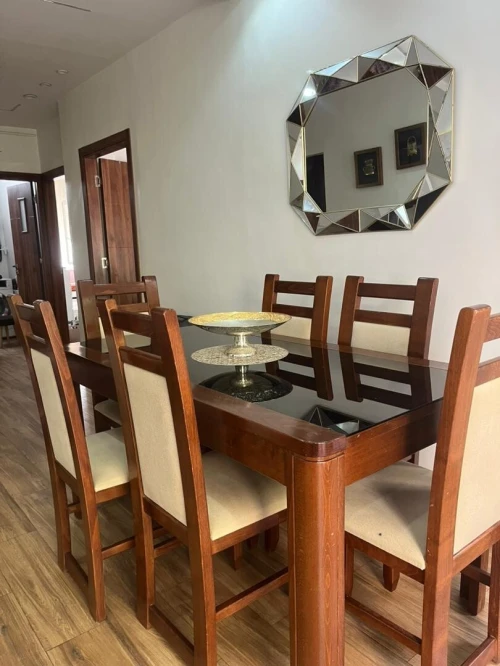Table salle a manger 6 chaises