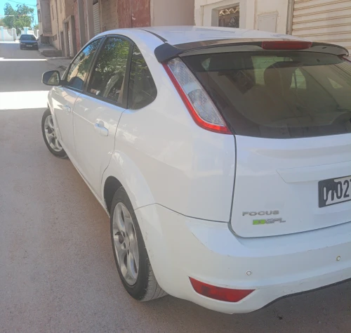 Ford Focus 5 portes 2010 Focus 5 portes