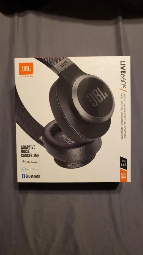 JBL LIVE 660NC